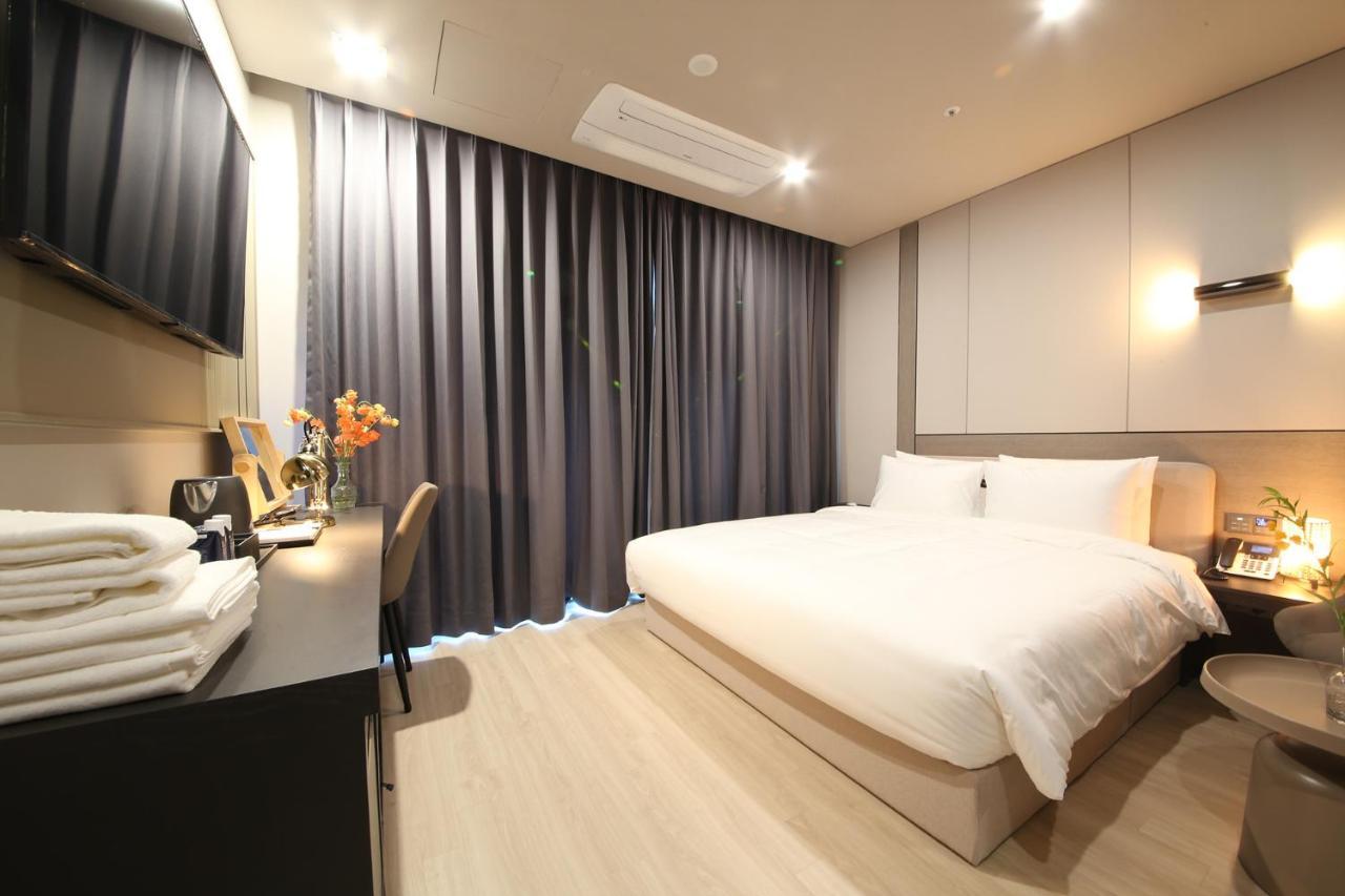 City Hotel The Busan Metro Exterior foto