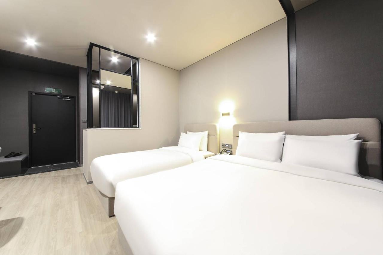 City Hotel The Busan Metro Exterior foto