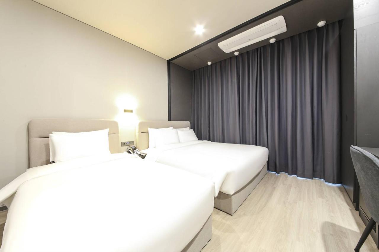 City Hotel The Busan Metro Exterior foto