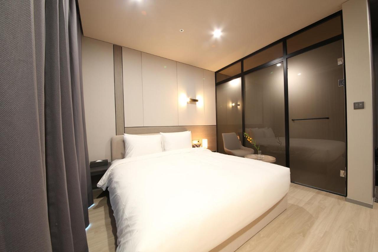 City Hotel The Busan Metro Exterior foto